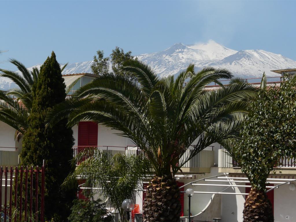 La Casa Al Mare Villa Fondachello  Kültér fotó